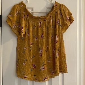 Xhilaration mustard yellow top